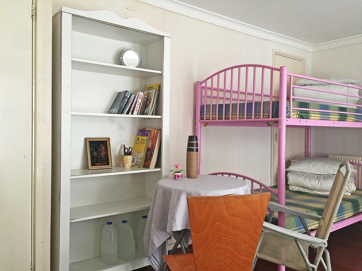 Cherry House & Self Catering Leeds (West Yorkshire) Bagian luar foto